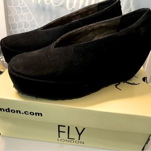 Woman’s Fly London Wedged heeled Pumps